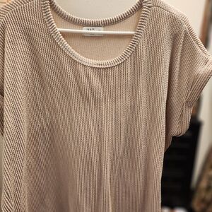 Light Taupe Knit Scoop Neck Short Sleeve Top